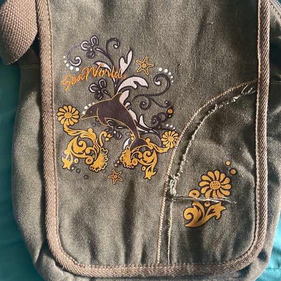 Seaworld Bags Seaworld Crossbody Bag Poshmark